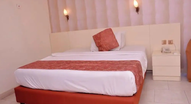 Alice Suites, Rezervasyon Otel Ekpoma Nijerya