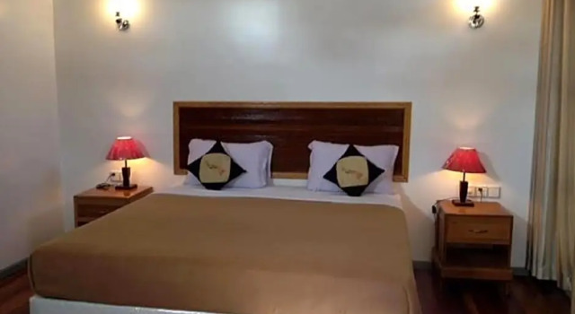 Deluxe Double room Peacock Lodge