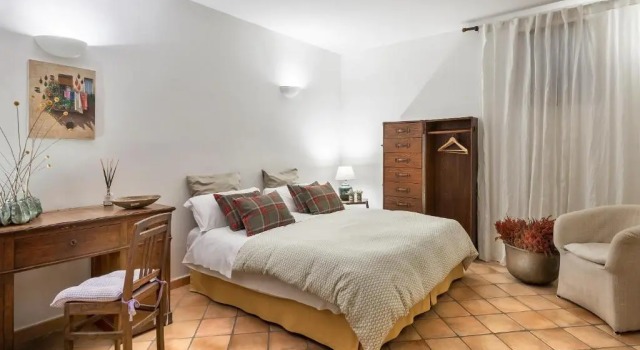 Номер Economy Weekend a Napoli