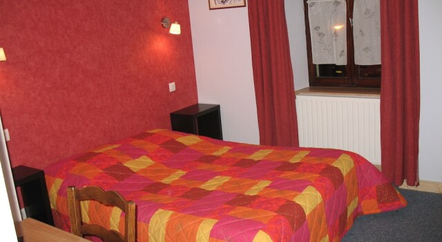 Auberge Le Sabot de Venus, Book Hostel / Vandrerhjem Hoteller i Rhône-Alps med parkering, Parkering