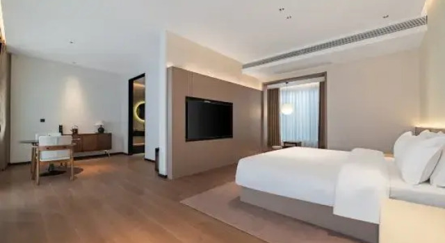 Люкс Wind & Grain · Moonlight Among Pines Guesthouse (Shuinan Cultural Street Location)