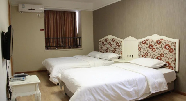 Vyluk Hotel Chengdu Chunxi Road, Rezerwuj Hotel Chengdu Sichuan, w pobliżu Daci Temple