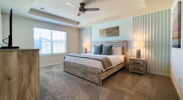 NEW Townhome Near Theme Parks Private Pool Bbq!