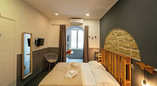 Номер Standard с балконом GREROS TOLEDO H. by Clapa Group dislocated hospitality