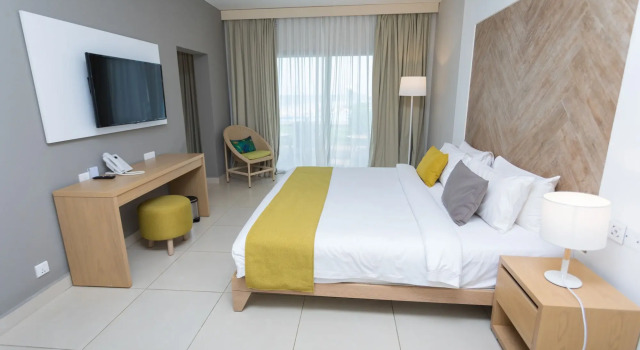 African Princess Beach Hotel, Book Hotel 4-stjernede hoteller i Serekunda, 4*