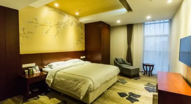 Люкс Deluxe Heng Feng Hotel