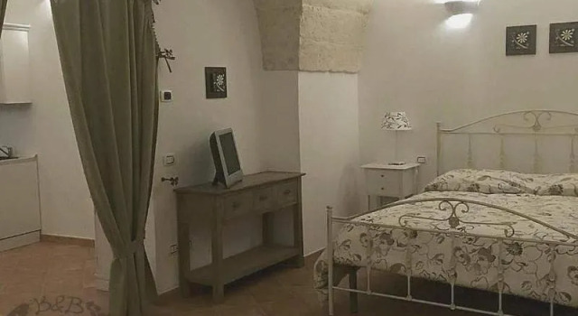 La Scaletta 19, Book Hotel Crispiano Murgia