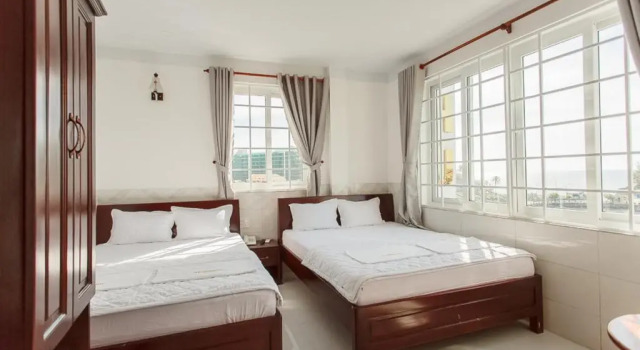 Четырёхместный номер Standard Phu Hong Hotel