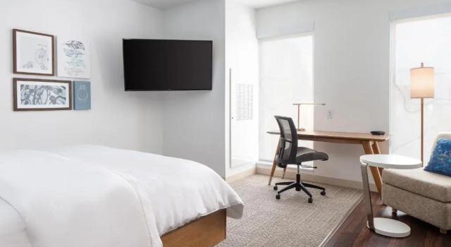 Номер Standard Element by Marriott Iowa City