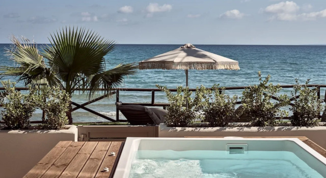 Полулюкс Цокольный этаж с балконом Windmill Bay Hotel