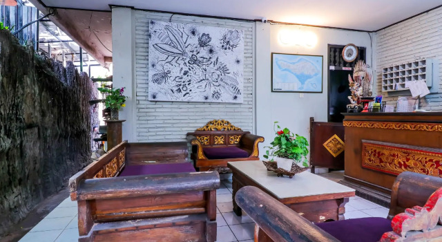 OYO 1930 Ananda Beach Hotel, Boek Hotel Goedkope hotels in Bali
