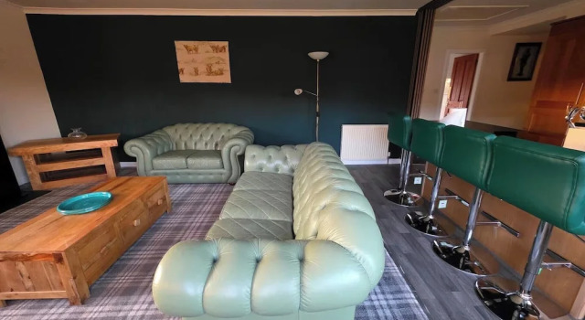 Apartment Sleeps 4 With Garden, Book Lejlighed  