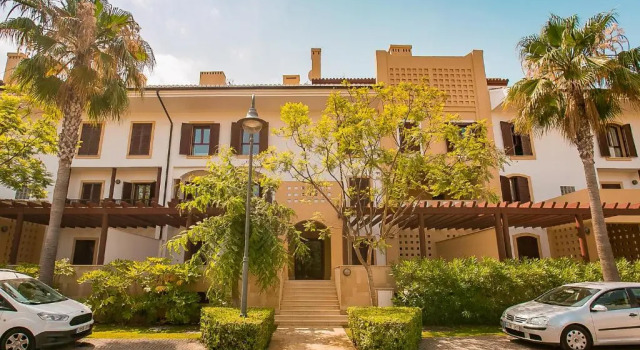 Sotogrande Marina 3 Br Duplex With Large Terrace, Varaa Hotelli Sotogrande Costa de la Luz