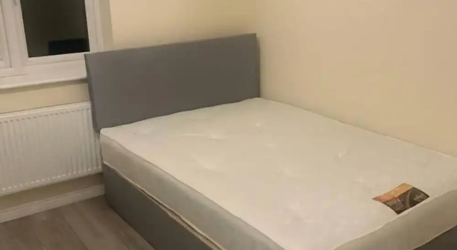 2 Bedroom House - Sleeps 5 - Free Parking, Wifi