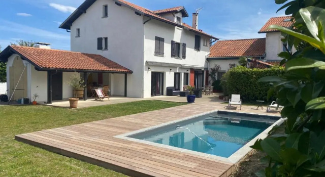 Вилла Hiru Alabak - Maison à Biarritz, piscine, jardin, 8 personnes