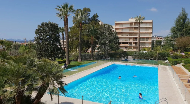 Studio Proche Mer Piscine et Tennis