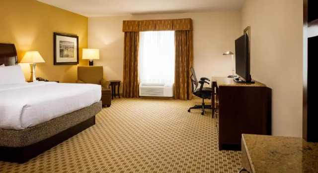 Номер Standard Hilton Garden Inn Cincinnati Blue Ash