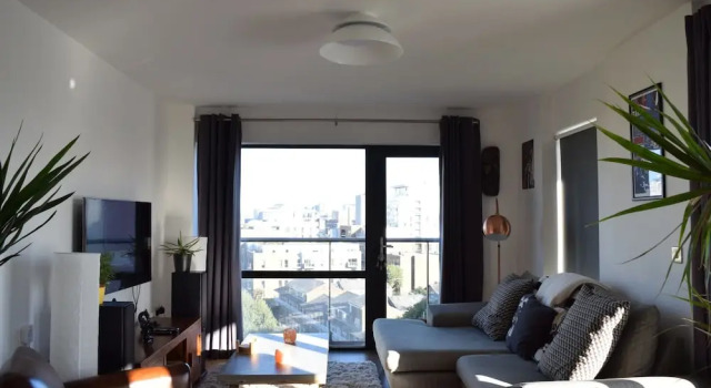 1 Bedroom Apartment Near Canary Wharf