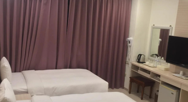 Kousin Hotel, Забронировать Отель Отели Гаосюн с парковкой, рядом с Yuansu Yujhu Shopping Area, Парковка