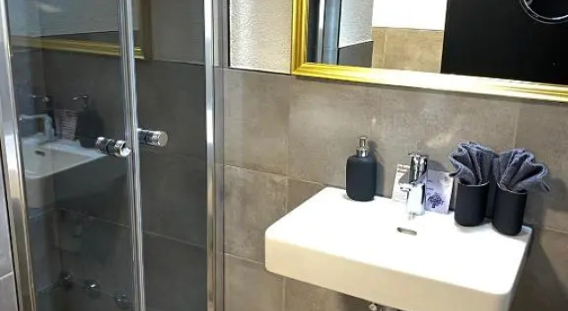 Двухместный номер Standard Berghotel Basur