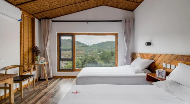 Двухместный номер Standard с видом на горы Yan Xi Si He Homestay