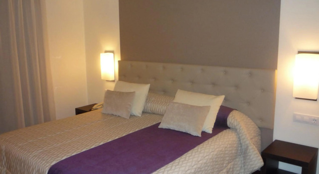 Hotel Complejo París, Rezervați Hotel Illescas 