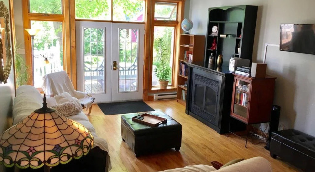 Autour Du Monde, Book Hotel Hoteller i Granby med parkering, Parkering