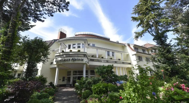 Landhaus Alpinia, Rezervați Hotel Schöneberg Berlin