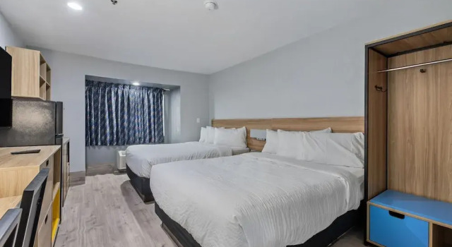 Люкс Days Inn by Wyndham San Antonio Downtown