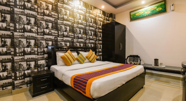 Hotel Universe Inn