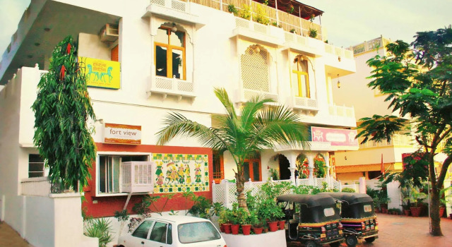 Chitra Katha - A Story Per Stay