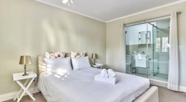2 Bedroom Apartment in Century City, Забронировать Апартаменты/квартира Отели Cape Peninsula с парковкой, Парковка