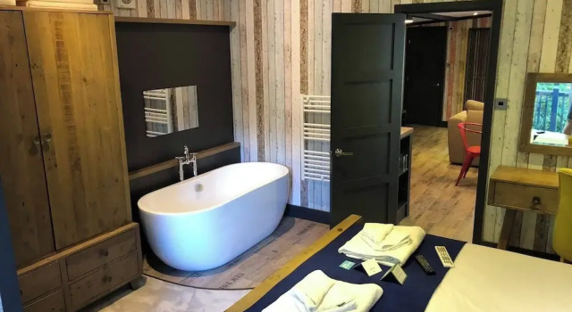 Pet Friendly Lodge - Sleeps 6, Book Feriehus Villaer i Fordingbridge, Villa
