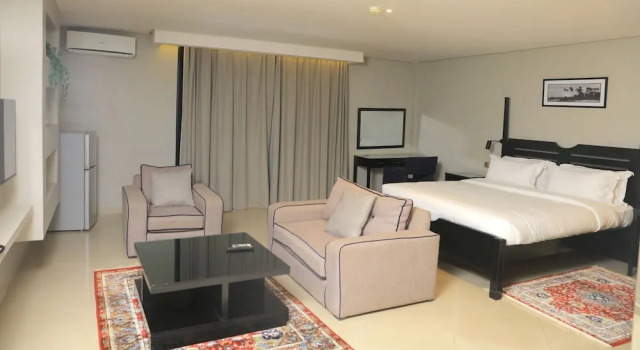 Meilin International Hotel