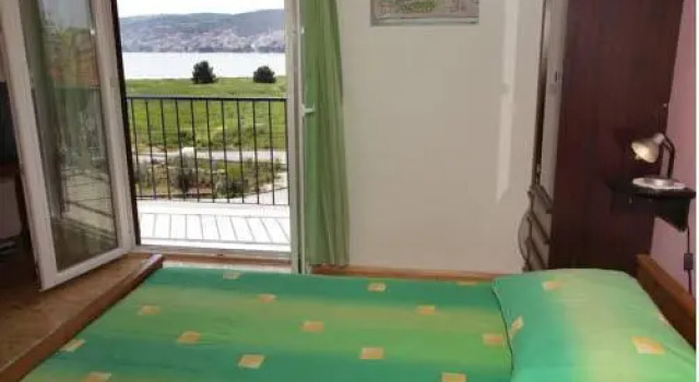 Apartments Irena, Забронировать Апартаменты/квартира Трогир Ciovo Island