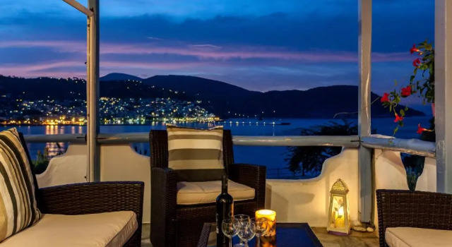 Апартаменты Karavos Sea View Apartments