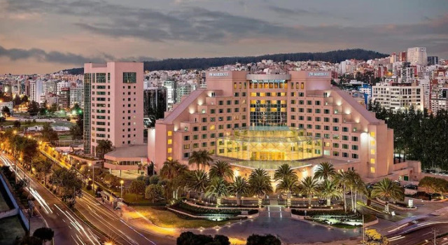 Номер Executive JW Marriott Quito
