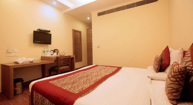 Hotel The Pearl Near BLK Hospital, Забронировать Отель Отели Нью-Дели с парковкой, Парковка