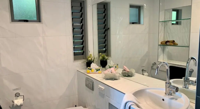 Lacebark Treetops Cottage: 2 bed/2en-suite option, Забронировать Отель Хавлок-Норт 