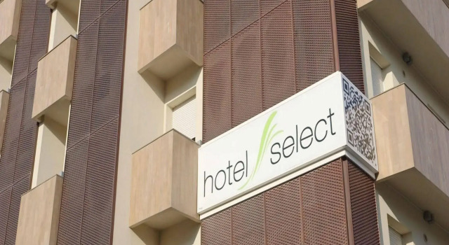 Hotel Select Suites & Spa / Apartments