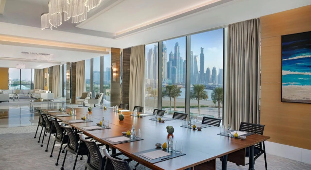 Отель Marriott Resort Palm Jumeirah