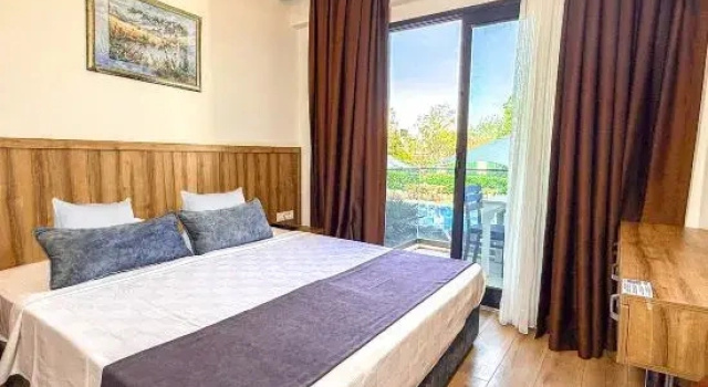Номер Superior с балконом и с видом на бассейн Çınar Butik Hotel Bodrum