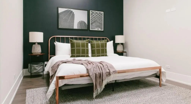 Апартаменты с 3 комнатами Sonder — Greektown Suites