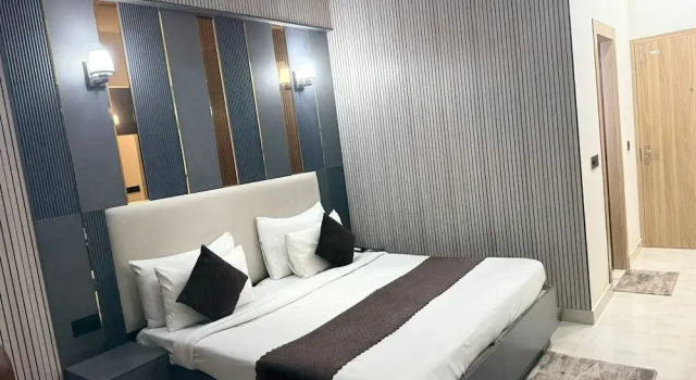 Номер Premium FabHotel Prime The Rivlet Premium - MG Road