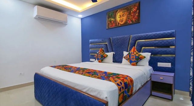 Номер Premium Fabhotel Satyam International