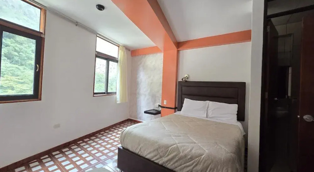 Anturios House
