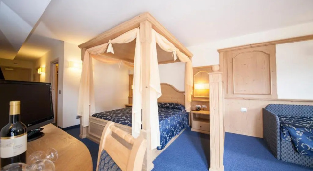 Полулюкс с балконом Family Hotel Andes - Only for Family