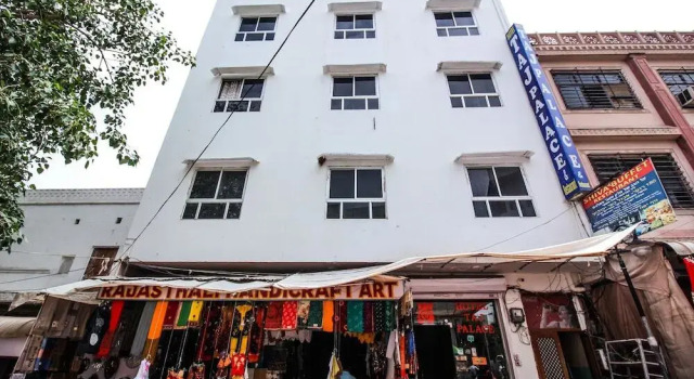 OYO 16129 Hotel Taj Palace, Boek Hotel Pushkar Rajasthan