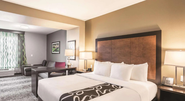 Двухместный номер Executive La Quinta Inn & Suites by Wyndham Walla Walla