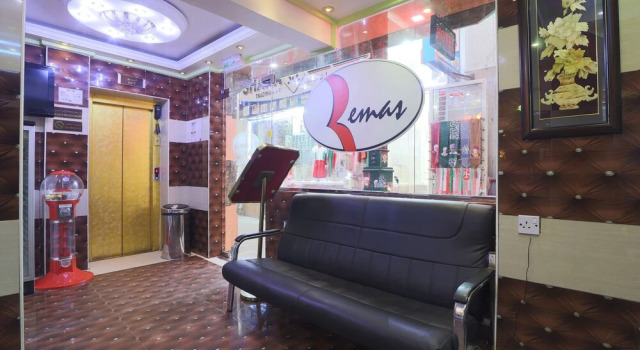 OYO 335 Remas Hotel Llc, Забронировать Отель Дубай Эмират Дубай, рядом с Saeed Al Maktoum House